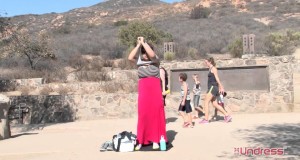 The Undress – Watch Heidi Change Out of Her Hiking Gear!